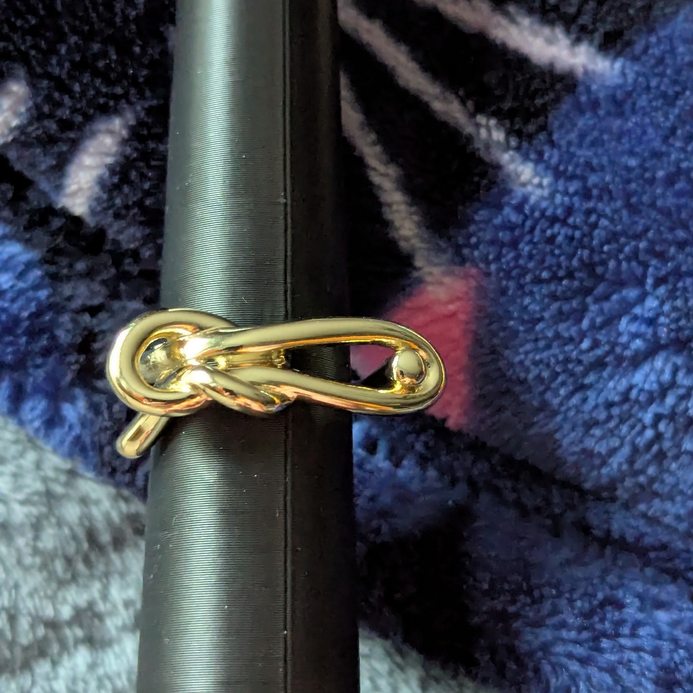 Pretty Bird Gold Loop Ring - image 2